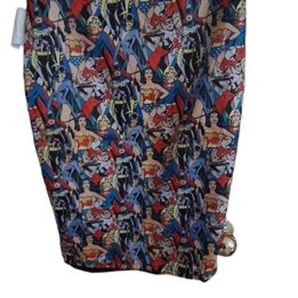 DC Comics Fun Suits Women's Vintage Print One-Button Blazer & Straight S… - Picture 6 of 9